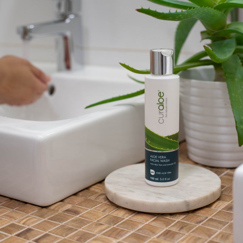 Facial Wash Cleanser with 60% Aloe Vera - Gentle and Soothing