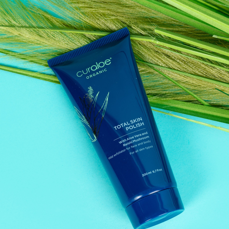 Curaloe Total Skin Polish Exfoliator - 83% Aloe Vera to Moisturise the Skin